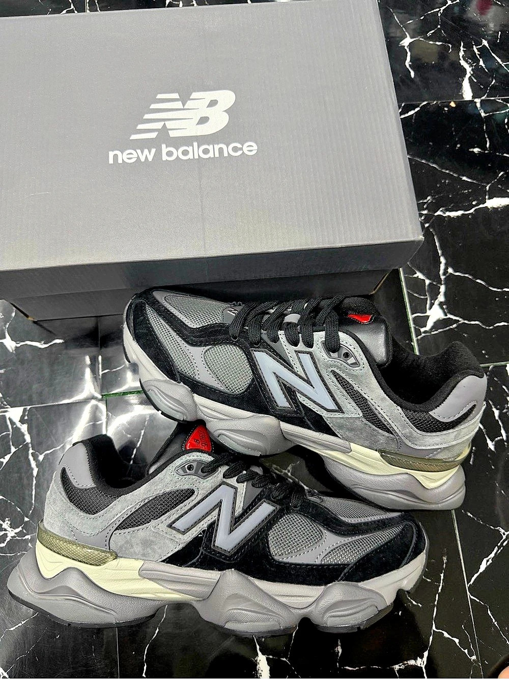 New Balance 9060 Black Castlerock